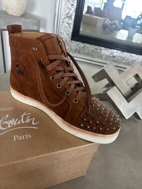 BRAND NEW in box  Christian Louboutin Lou Spikes